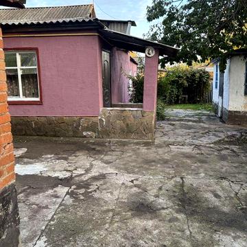 Продам будинок в місті Берестин