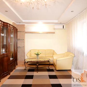 Пилипа Орлика вул., 11