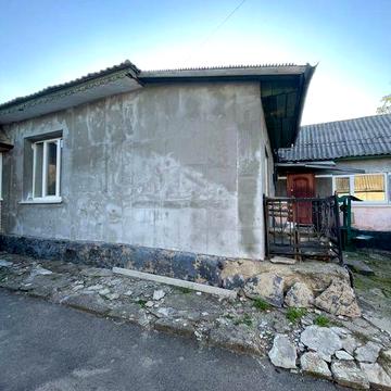 м. Гнівань, продається 1/2 частки будинку