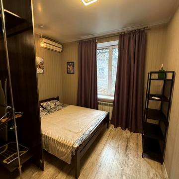 Єврейська вул., 5