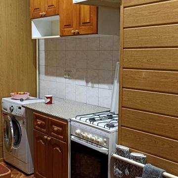 Мусліма Магомаєва вул., 4