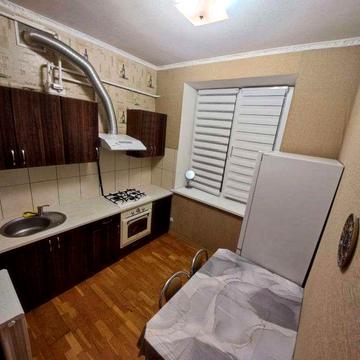 {Власник} Здам 2-х кімнатну в центрі (В.Бердичівська)