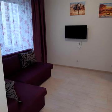 Бориса Гмирі вул., 14