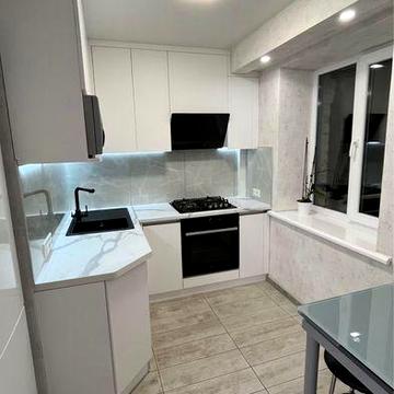 Продам 3-х комнатную квартиру с мебелью и техникой.Еl.