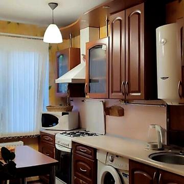 Довгострокова оренда 4к Квартира Небесної Сотні проспект