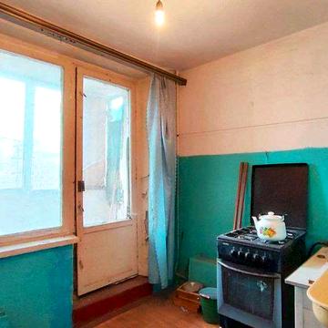 Продам 1 кімнатну квартиру з двома балконами на пр. Перемоги