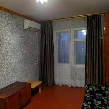 Задам 1 к.кв. поруч з метро Харківська,Вирлиця