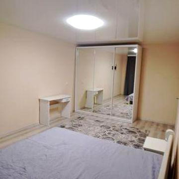 Продаж  1 -к квартири район Відродження