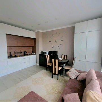 Сдам ЖК Авиньон Дача Ковалевского 2х  комнатную квартиру