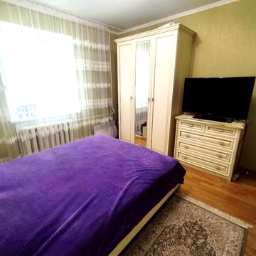 Лариси Руденко вул., 10