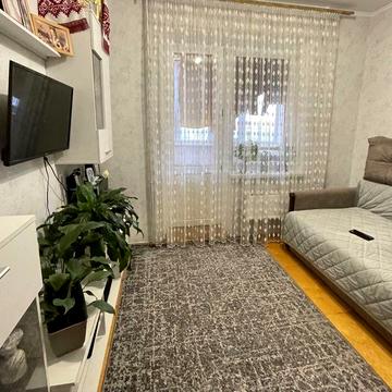 Продаж 5- ти кімнатноі квартири