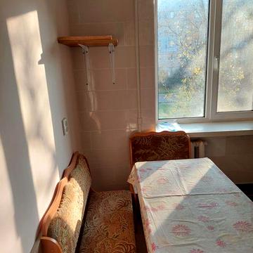 Сдаю хорошую однокомнатную квартиру в Октябрьском.