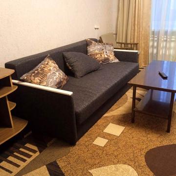 Сдам на длительный срок двухкомнатную квартиру на ул. Каразина