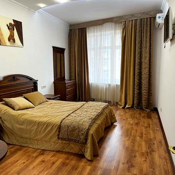 Євгена Коновальця вул. (Щорса), 36-В