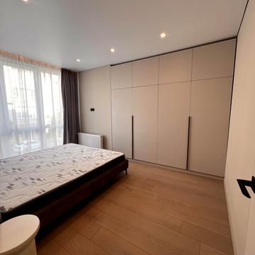 Капушанська вул., 150