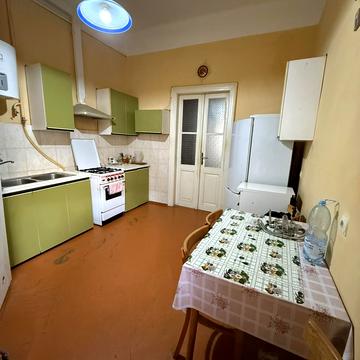 Олени Степанівни вул. (Ленінградська), 7