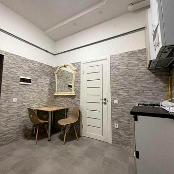 1кім Князя Романа центр проспект Свободи