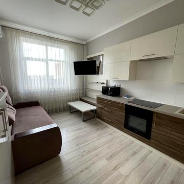 Василя Тютюнника вул. (Анрі Барбюса), 53