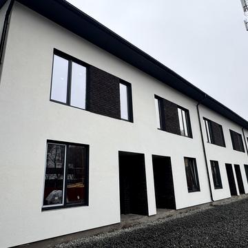 Ольги Кобилянської вул. (Достоєвського), 2