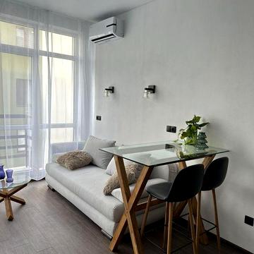 Сахарова, светлая квартира в новом доме. Охрана