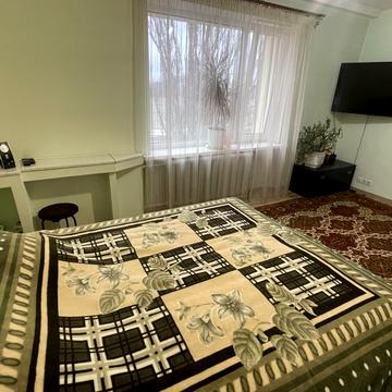 Гетьмана Кирила Розумовського вул. (Миколи Краснова), 12