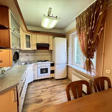 Шкільна вул. (Героїв Сталінграда), 34