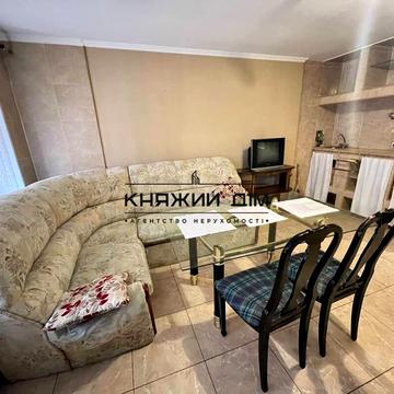 Антоновича вул. (Горького), 122