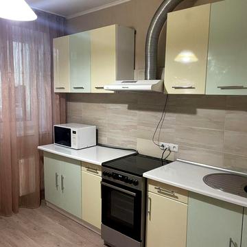 Олега Мудрака вул. (Генерала Наумова), 66