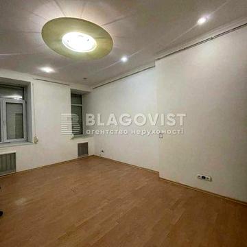 Вигідно!Продаж квартири- офіс ,Шевченківський,Центр! Золоті ворота