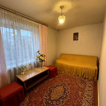 Трикімнатна квартира з індивідуальним опаленням у районі лікарні