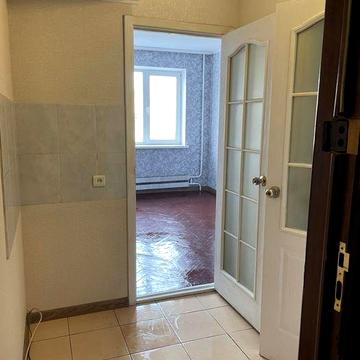 Терміново продаю 1-кімн. кв. гостин типу з своїм санвузлом Каркача 75