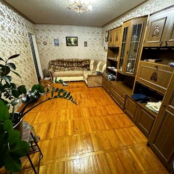 Продам 2х кім квартиру , біля Дафі , цегляний будинок