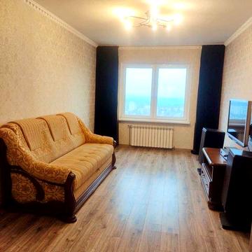 Продам трикімнатну квартиру вул. Межова 23 Б