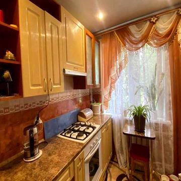 Трикімнатна на Половках з ремонтом 61 кв/м на 2-му поверсі І КОД 44284