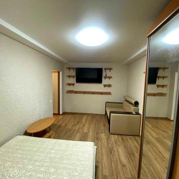 Оренда 1 кімнатної з ремонтом  Голосіївський