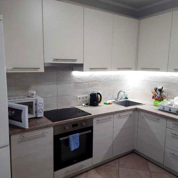 Рональда Рейгана вул., 40