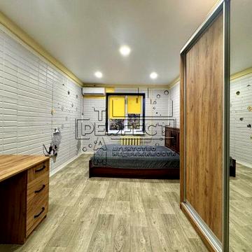 Борщагівка, продаж хорошої 2к кв., по вул. Зодчих 6А