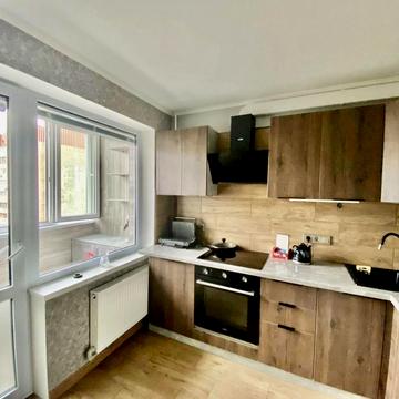 Голосіївський просп. (40-річчя Жовтня), 15-Б