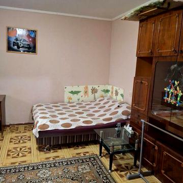 Срочно сдам 1-но комнатную квартиру на ж/м Левобережный 3