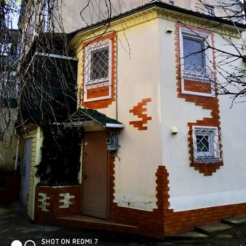 Эксклюзив! Идеальный вариант - гараж с квартирой в центре Одессы!