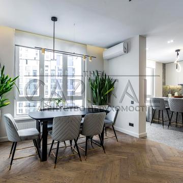 Михайла Бойчука вул. (Кіквідзе), 17