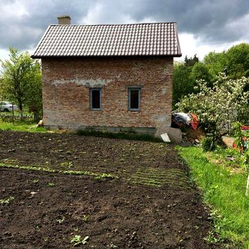 Продаж будинку з двома ділянками