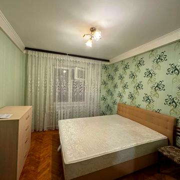 Віктора Ярмоли вул., 28/32