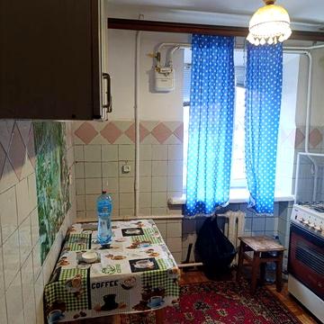 Продам двухкомнатную квартиру в центре пос. Кочеток.