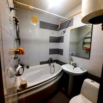 Садовий проїзд, 10а