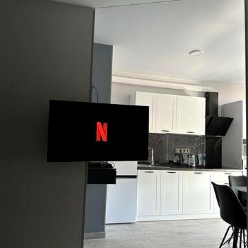 Оренда. 1 кімнатна квартира біля озера. Жк манхеттен. Власник.