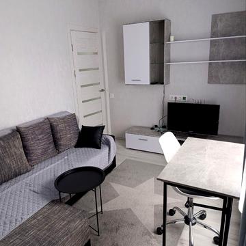 Теплична вул., 58