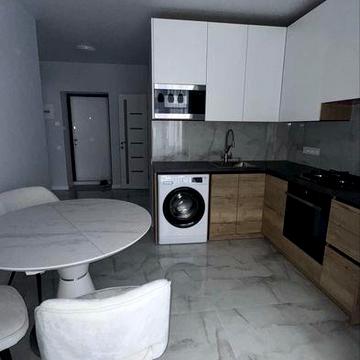 Перша здача! Укомплектована квартира з новим якісним ремонтом