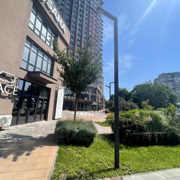 Академіка Філатова вул., 2