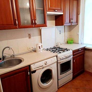 Продам 2-к квартиру на Черемушках, ул. Генерала Петрова (3-182-466 ОФ)